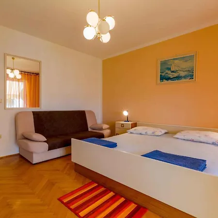 Two-bedroom In Xxiii * Crikvenica