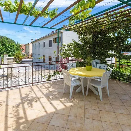 Two-bedroom In Xxiii Crikvenica