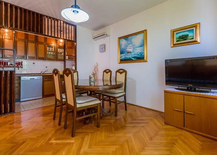 Two-bedroom In Xxiii Crikvenica